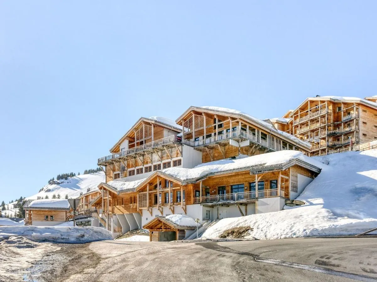 Authentic Apartment Located In The Le Grand Massif Ski Area Arâches