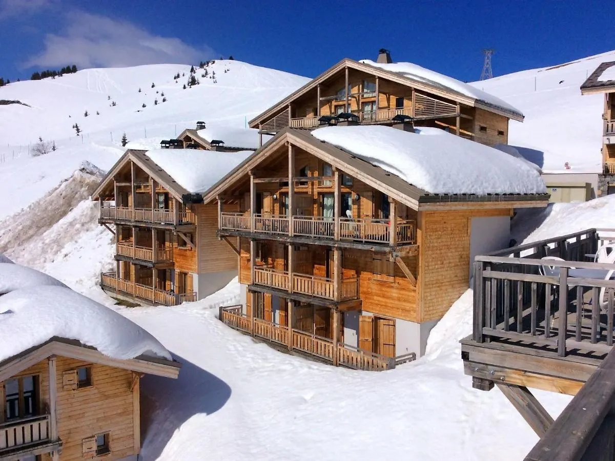 Authentic Apartment Located In The Le Grand Massif Ski Area Arâches