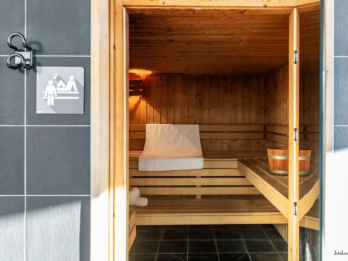Authentic Apartment Located In The Le Grand Massif Ski Area Arâches Francia