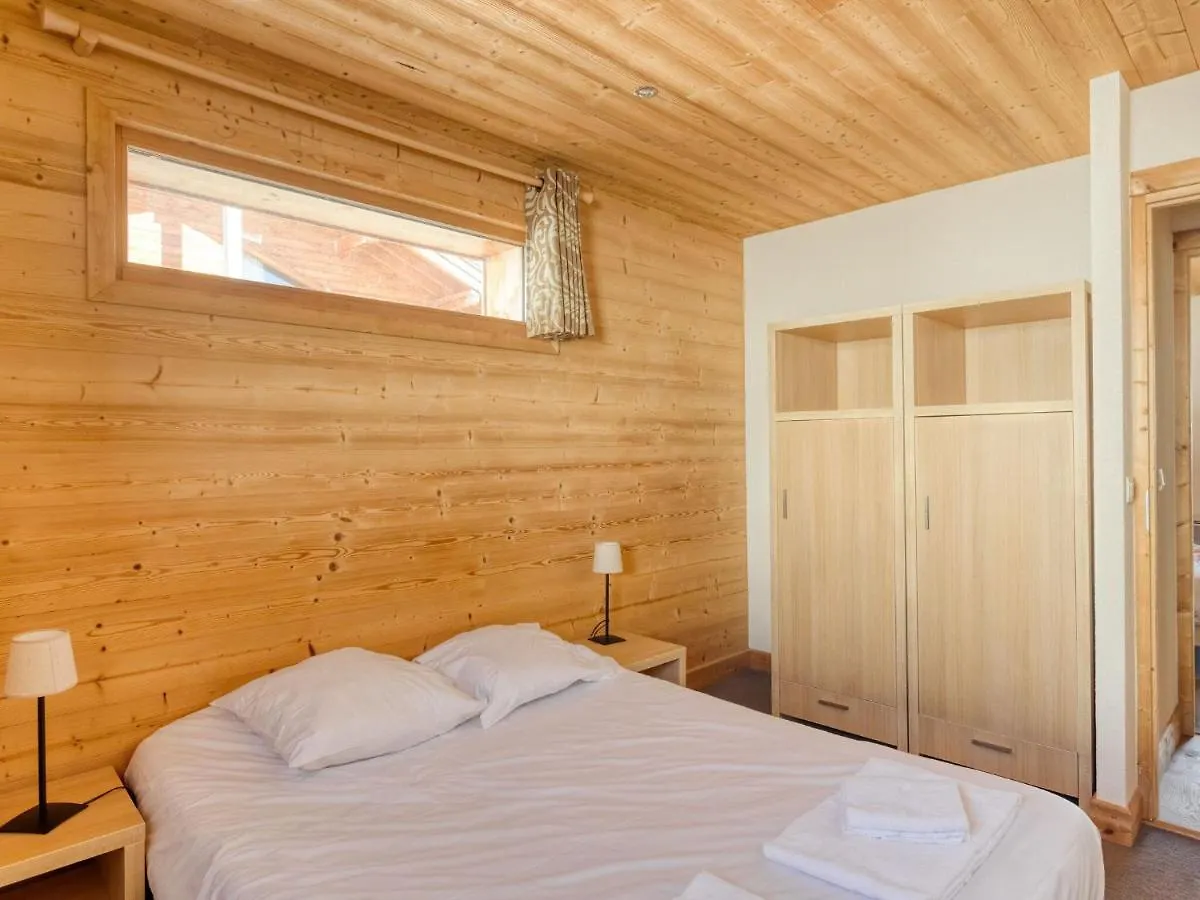 Authentic Apartment Located In The Le Grand Massif Ski Area Araches-la-Frasse