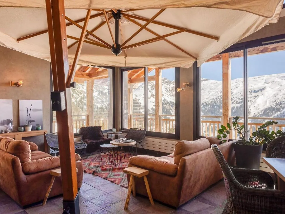 Authentic Apartment Located In The Le Grand Massif Ski Area Arâches